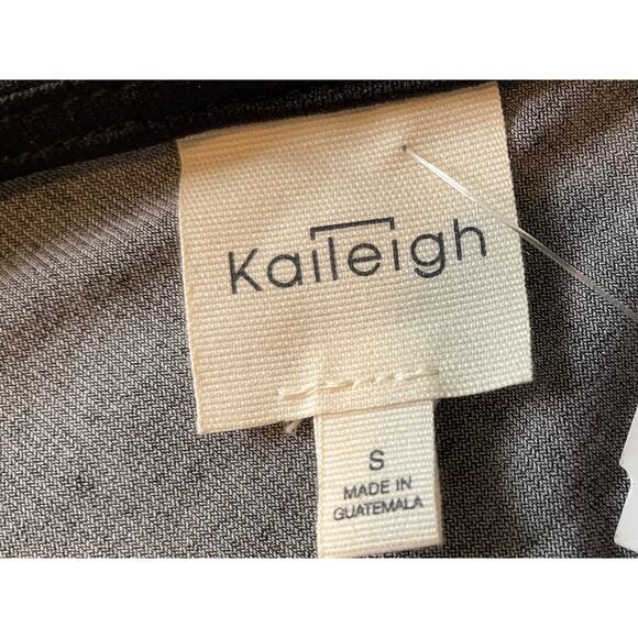 Kaileigh Amandine Knit Dress NWT Black Floral Surplice Neckline Stretch Sz S - Picture 3 of 8